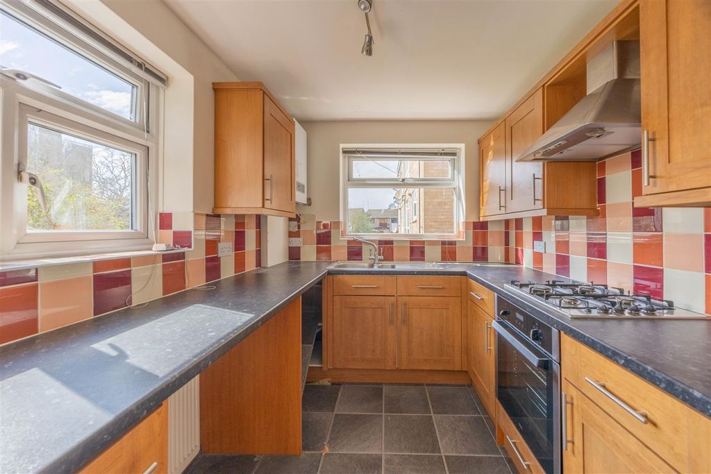 Property photo 2 of 17 Kitchen