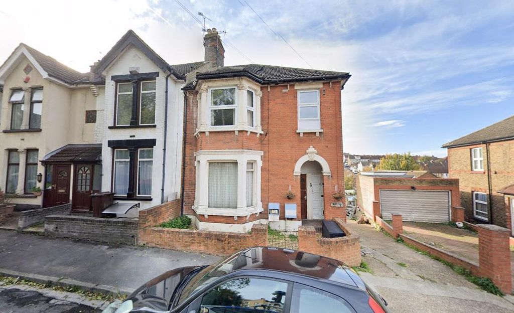 Property photo 1 of 5