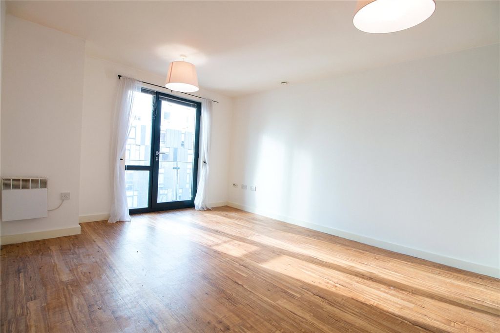 Property photo 2 of 7 Picture No. 07