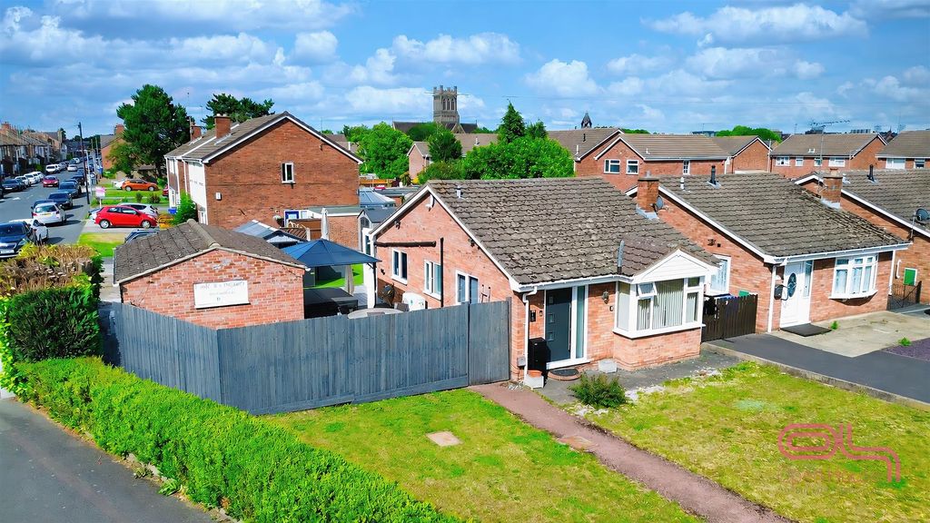 Property photo 1 of 36 The Grange, Burton On Trent.Jpg