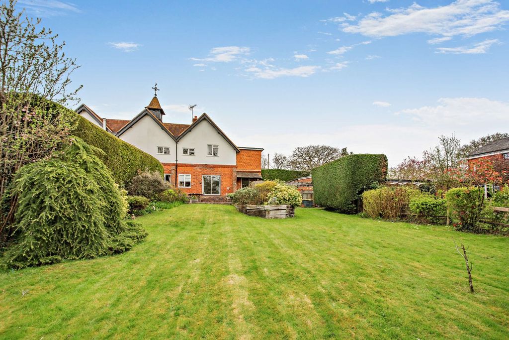 Property photo 1 of 13 The Granary