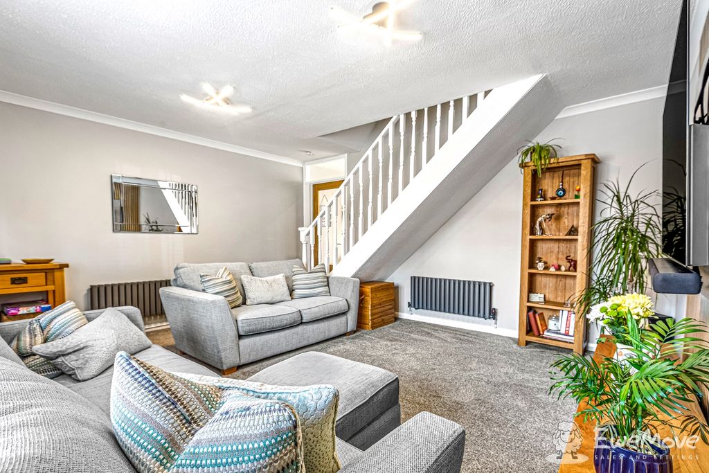 Property photo 2 of 21 Dreyer Close_Lounge_1_Wm