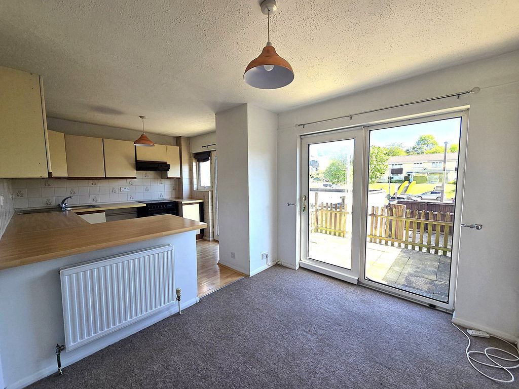 Property photo 2 of 23