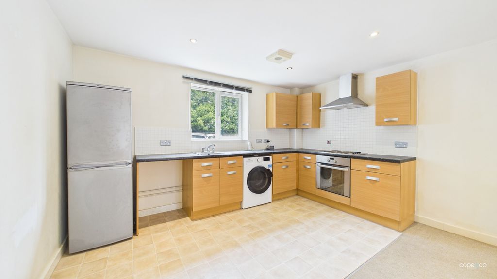 Property photo 2 of 12 5247706