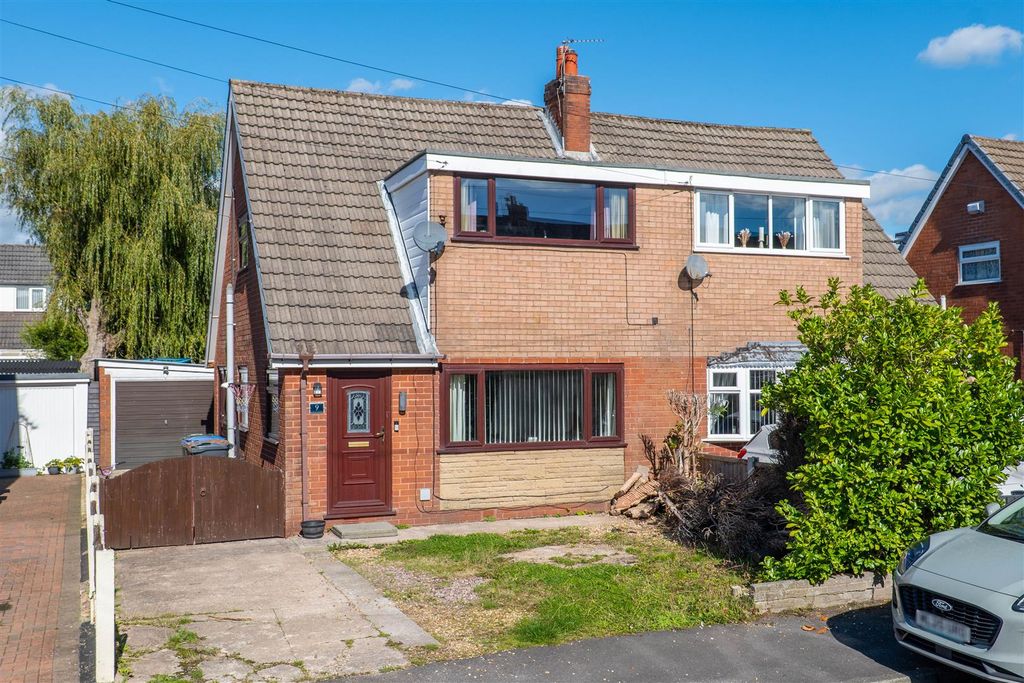 Property photo 1 of 19 Front External