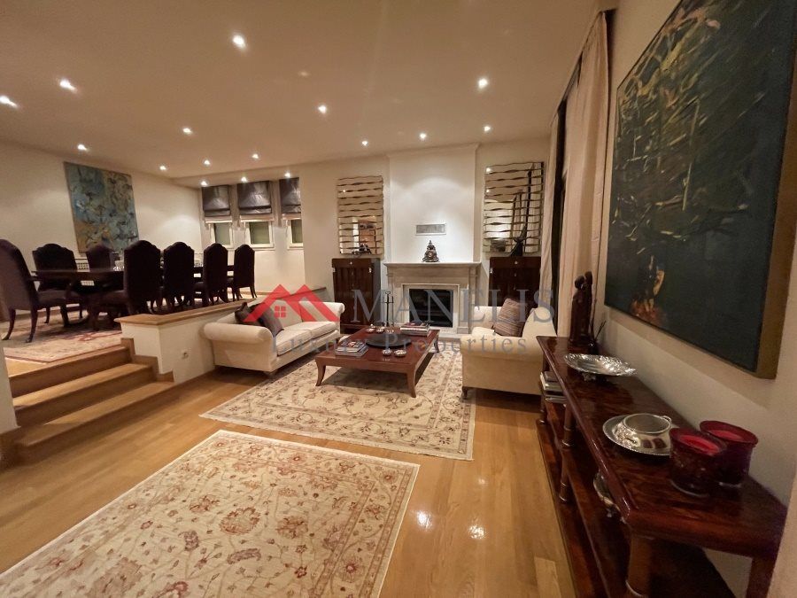 Property photo 1 of 17 (For Sale) Residential Detached House || Athens North/Nea Erithraia - 1.000 Sq.m, 5 Bedrooms, 3.500.000€