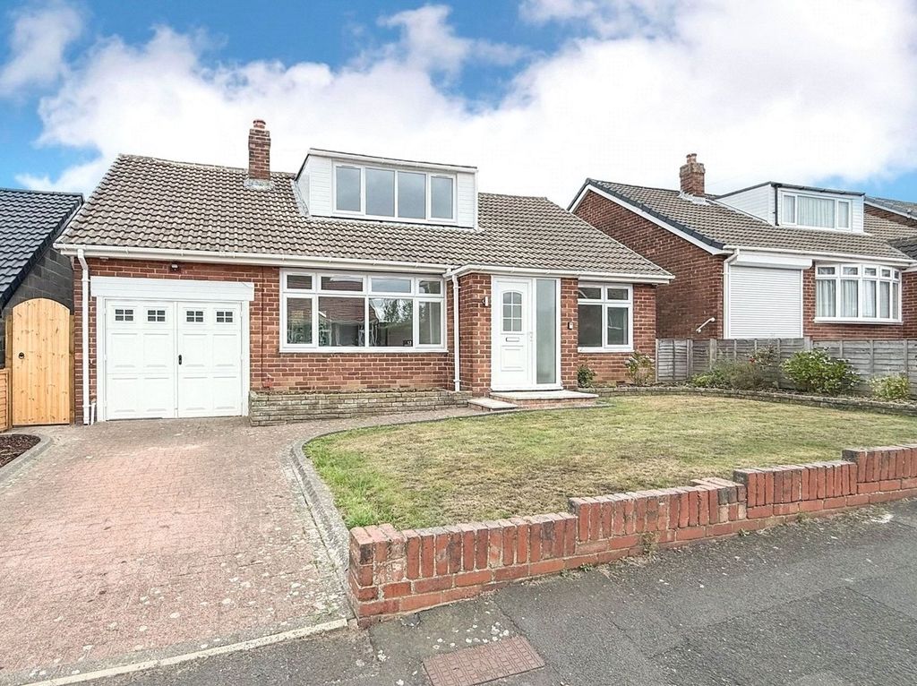 Property photo 1 of 12 External