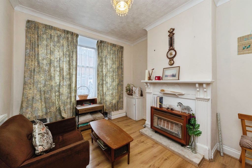 Property photo 3 of 19