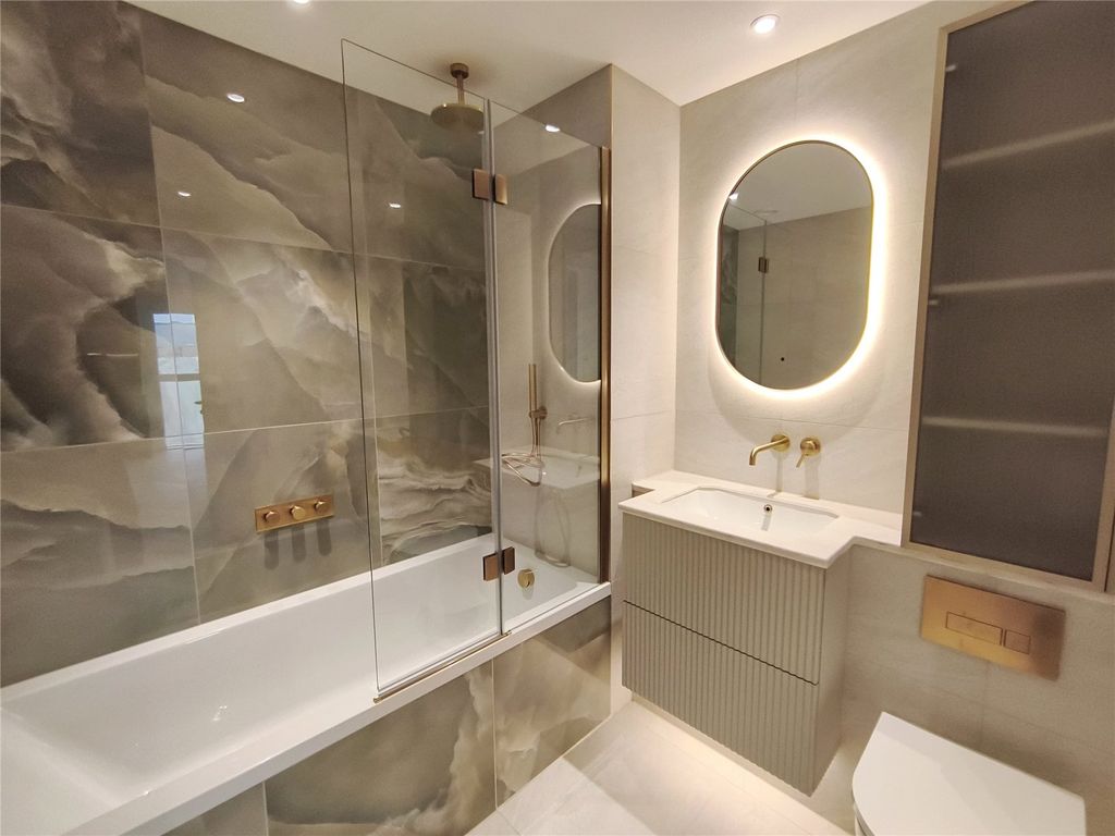 Property photo 3 of 18 Picture No. 23