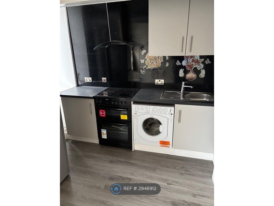 Property photo 1 of 3