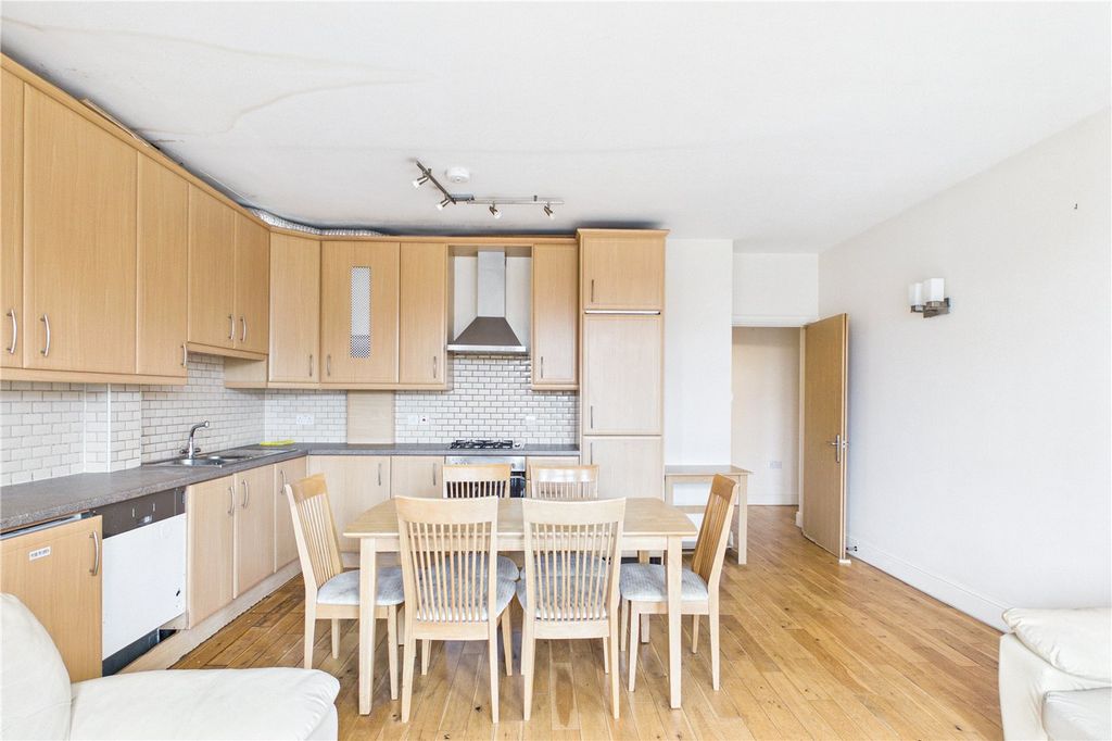 Property photo 1 of 9 Picture No. 02