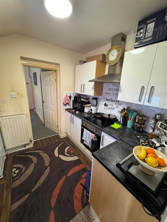 Property photo 3 of 12 A17857A9-3440-4d8E-Bcb7-93Af5F51746E.Jpg