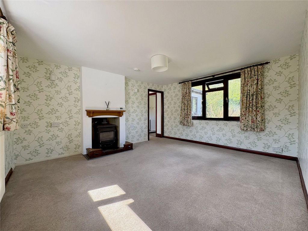 Property photo 2 of 31 Picture No. 13