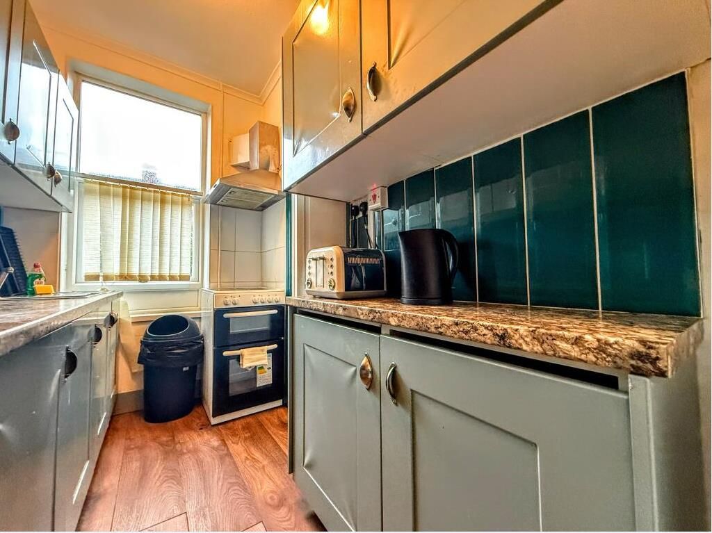 Property photo 1 of 6 Bathroom