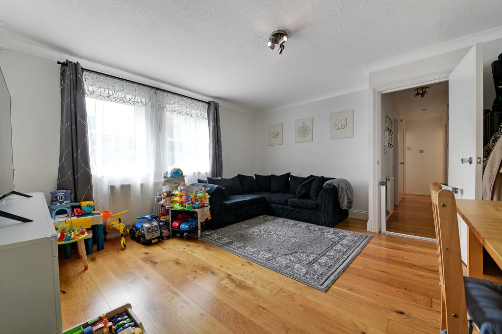 Property photo 2 of 14