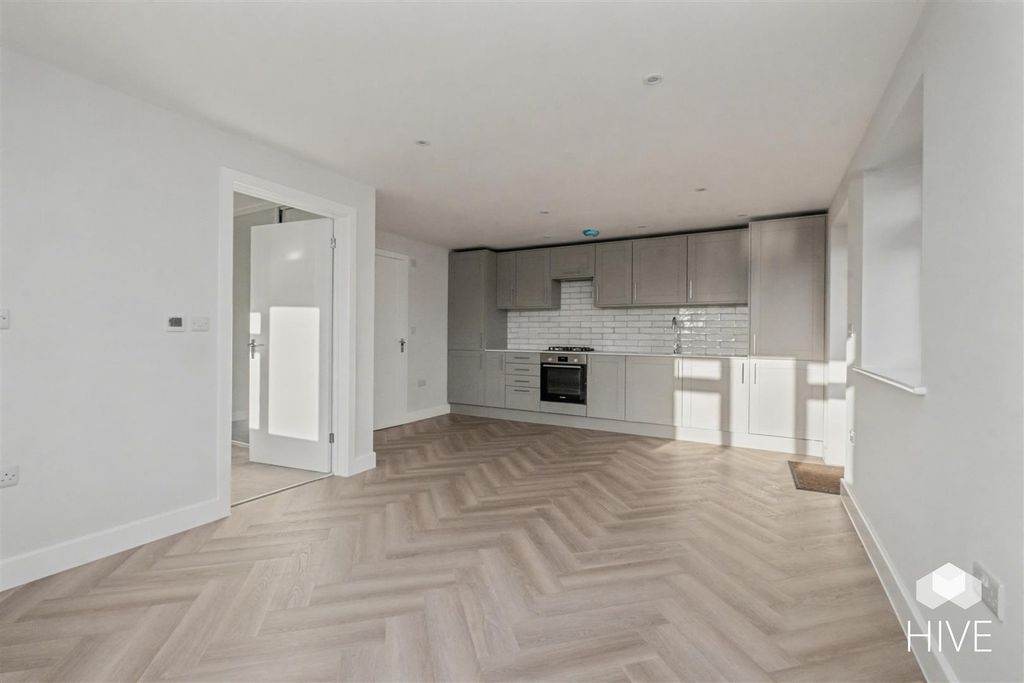 Property photo 2 of 16 Living Room