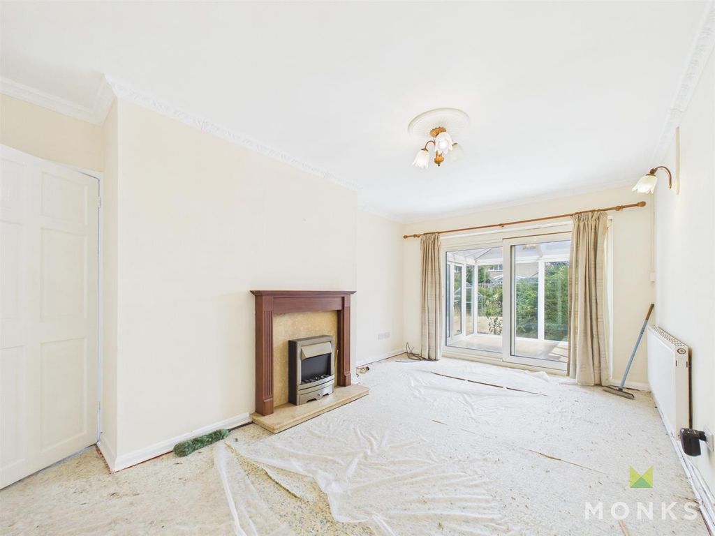 Property photo 2 of 12 Cam05160G0-Pr0098-Still004.Jpg