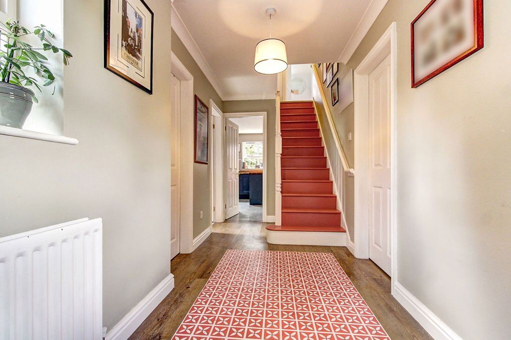 Property photo 3 of 31