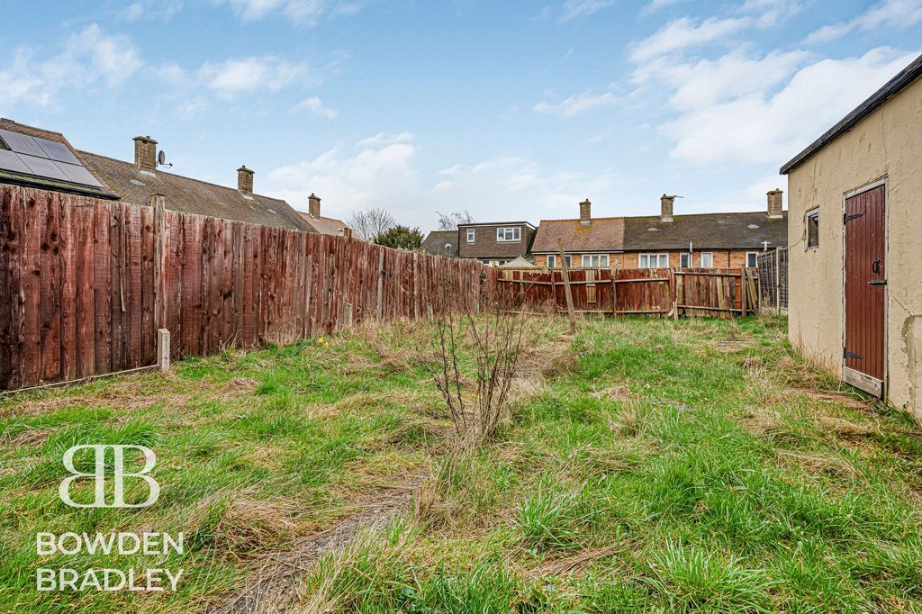 Property photo 2 of 23