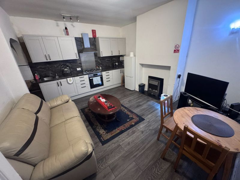 Property photo 1 of 6 Photo 1