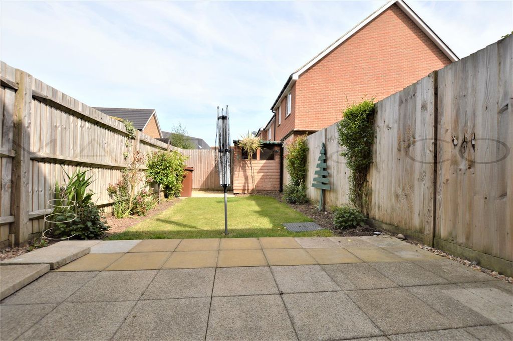 Property photo 1 of 9