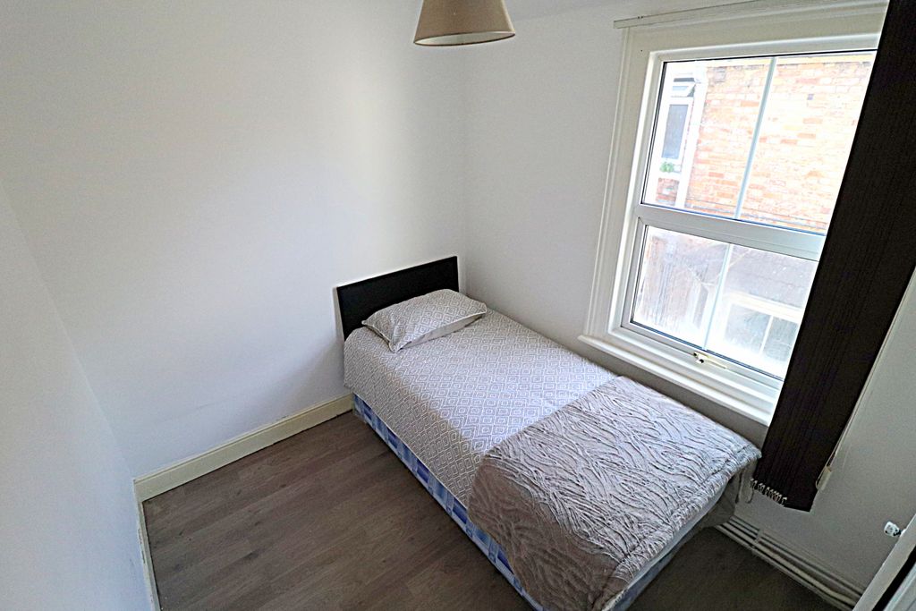 Property photo 2 of 2