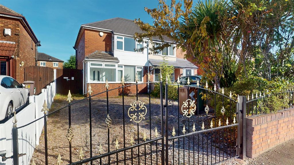 Property photo 1 of 17 Penny Lane For Sale