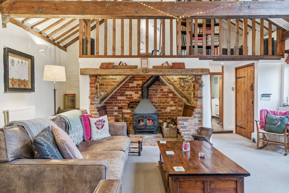 Property photo 2 of 26