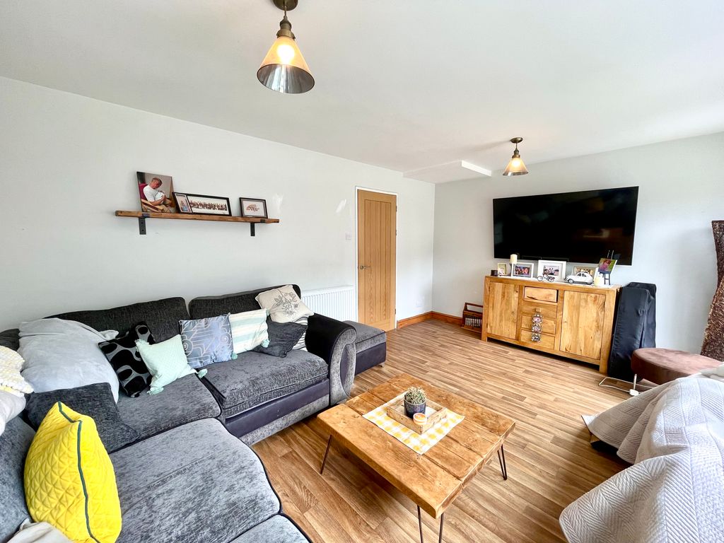 Property photo 1 of 12 Img_1648