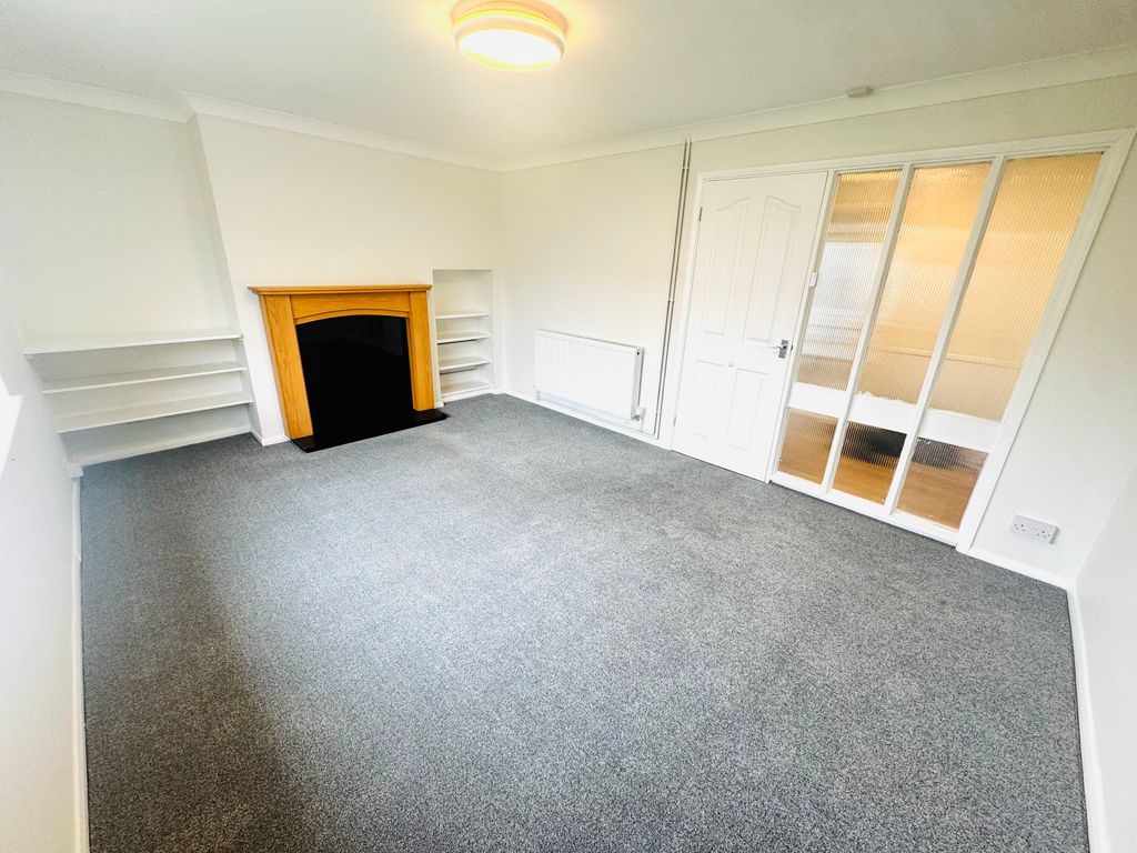 Property photo 2 of 18 Image