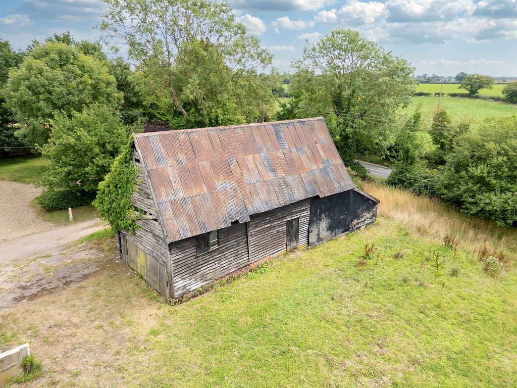 Property photo 2 of 13