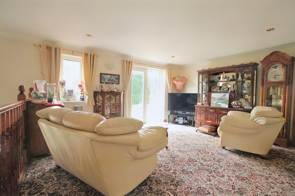 Property photo 3 of 23 Img_8382.Jpg