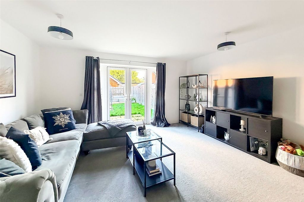 Property photo 3 of 19 Picture No. 06