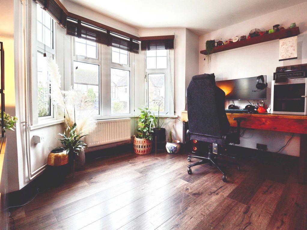 Property photo 3 of 33