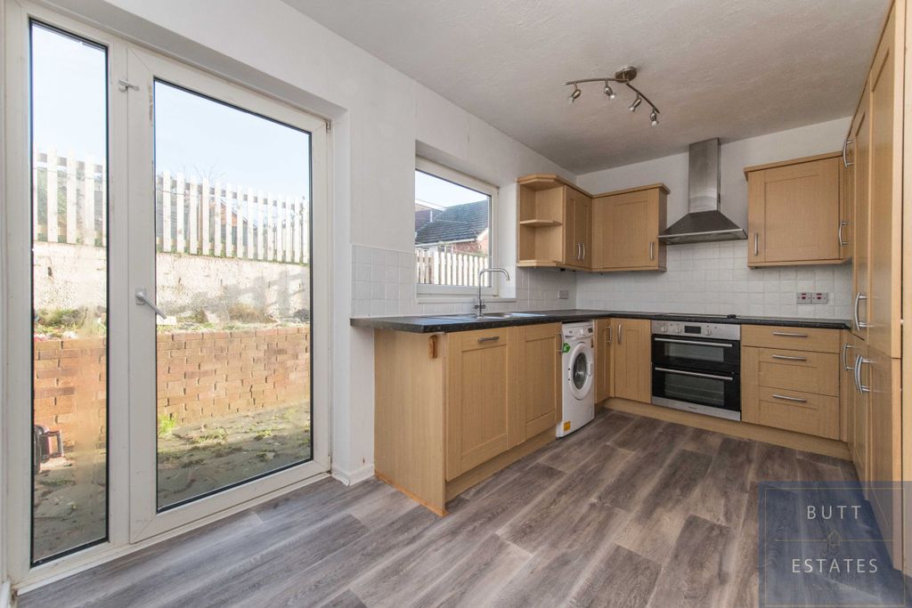 Property photo 3 of 15