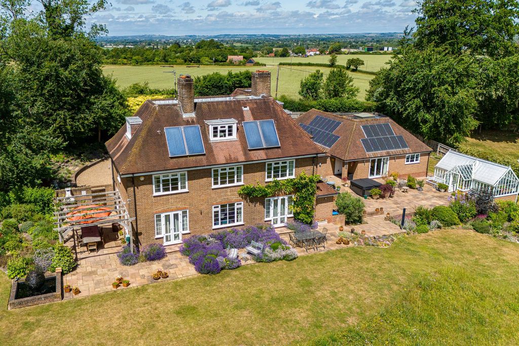 Property photo 3 of 23