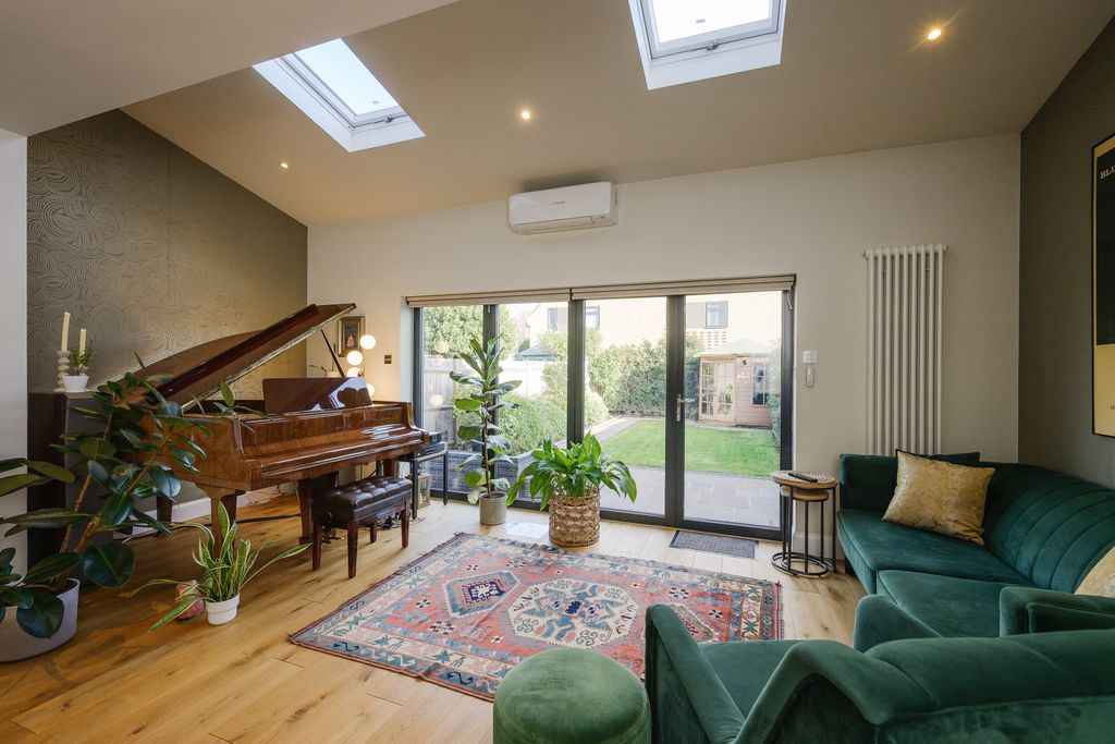 Property photo 3 of 17 Picture No. 03