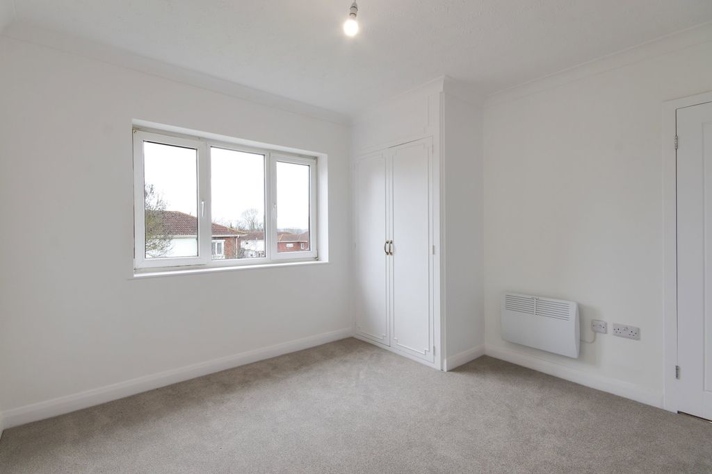 Additional image 8 of 2 bed flat for saleCavendish Square, Longfield DA3