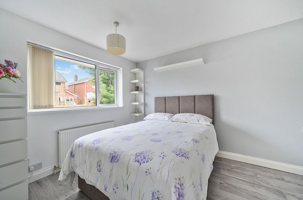 Property photo 1 of 15 1332277-6-6890ce5...