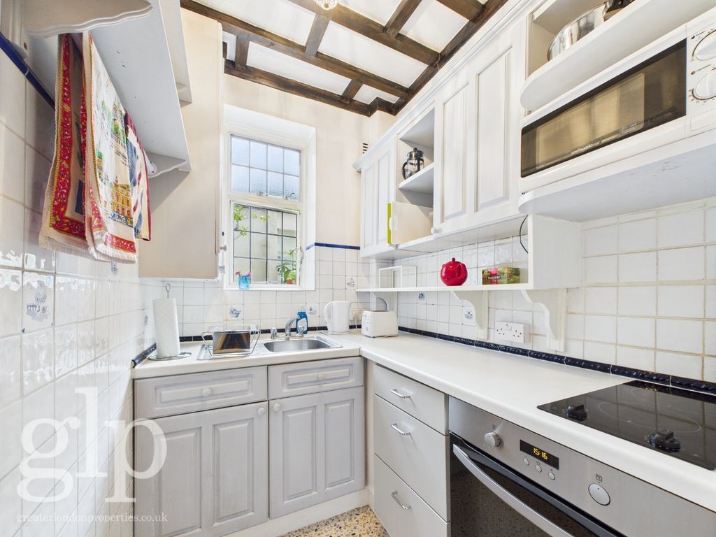 Property photo 2 of 23 4416633