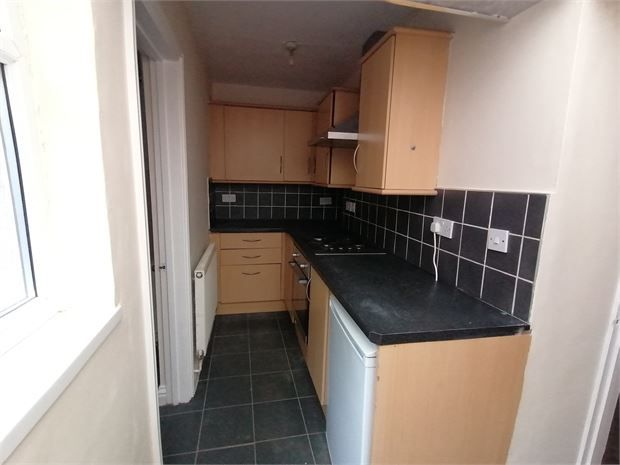 Property photo 2 of 9 Kitchen