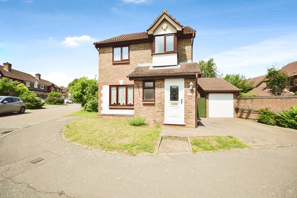 Property photo 1 of 17