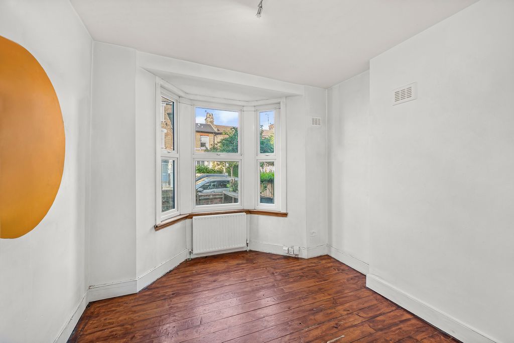 Property photo 3 of 15 Picture No. 04