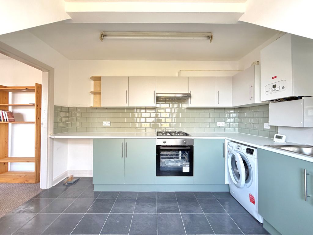 Property photo 3 of 26