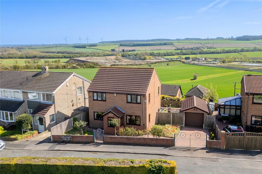 Property photo 1 of 39 Picture No. 44