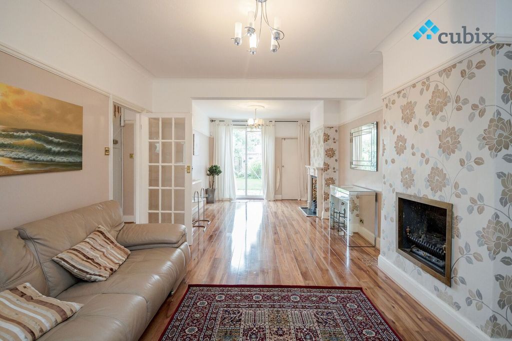 Property photo 1 of 15