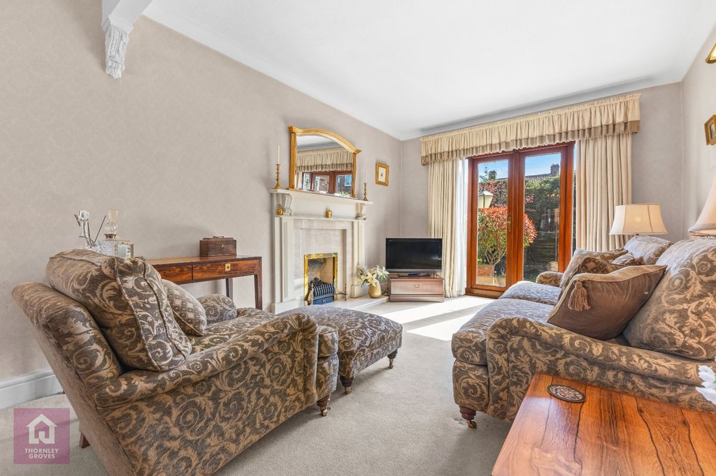 Property photo 3 of 31 Picture 3