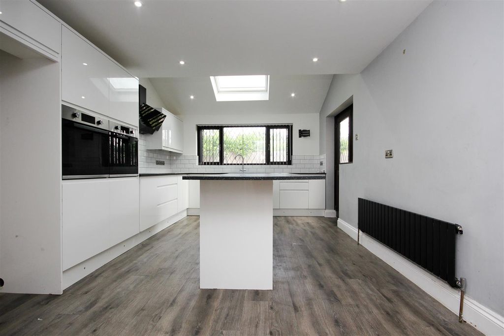 Property photo 3 of 19 Img_1696.Jpg