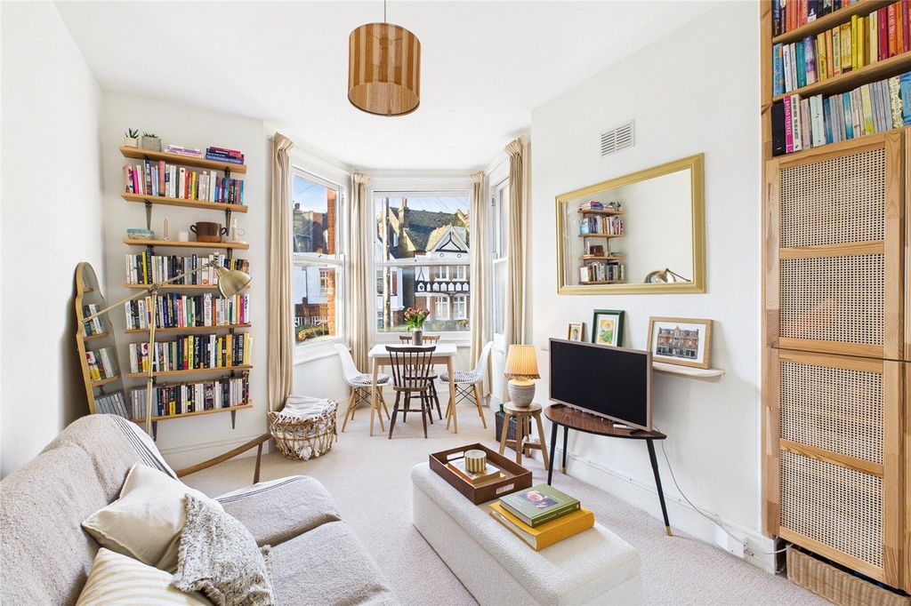 Property photo 1 of 9 Picture No. 18