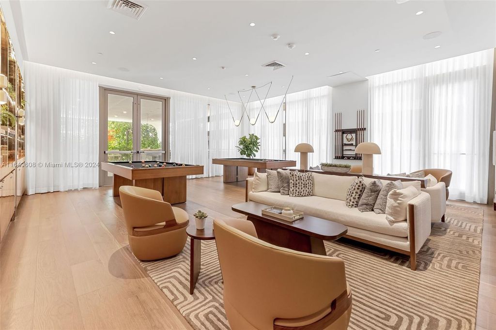 Property photo 3 of 5 <Alttext/>